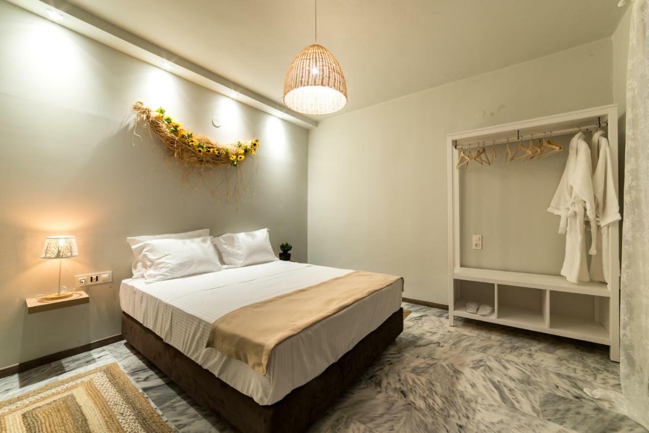 Oinoelia Luxury Suites & Residence 포토스 외부 사진
