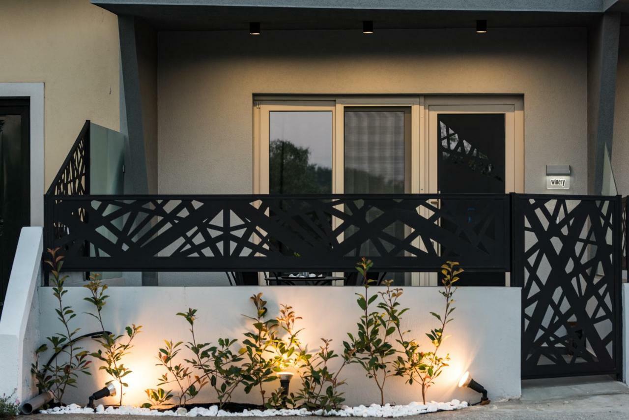 Oinoelia Luxury Suites & Residence 포토스 외부 사진