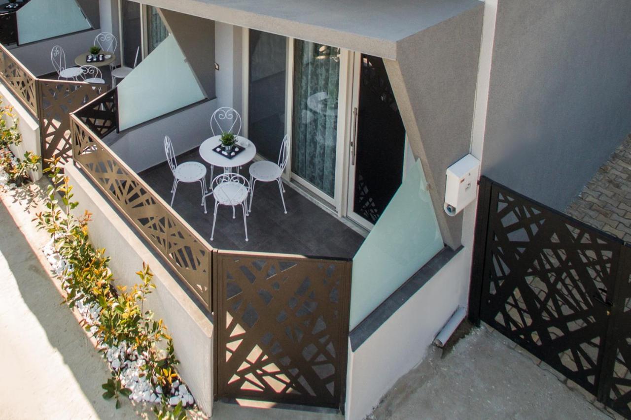 Oinoelia Luxury Suites & Residence 포토스 외부 사진